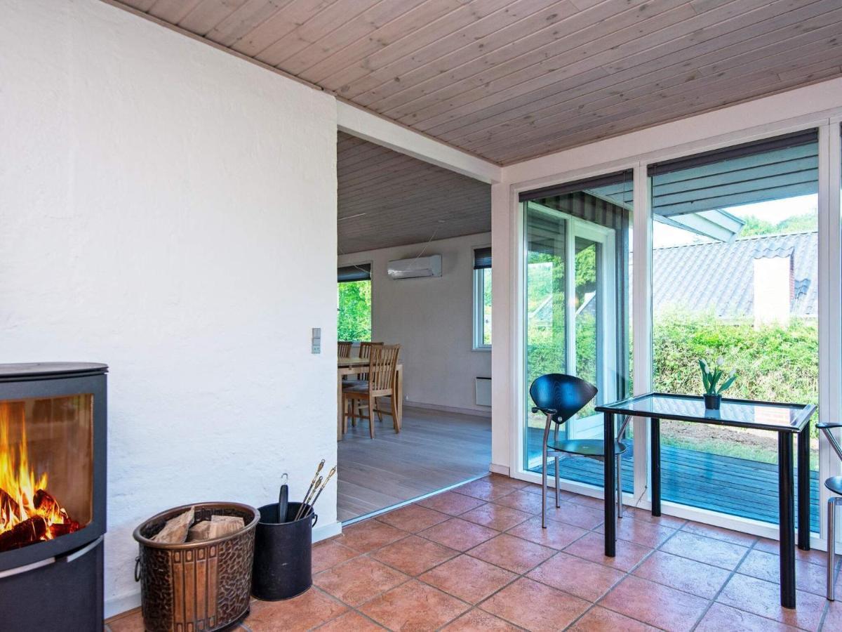 4 Person Holiday Home In B Rkop Børkop Extérieur photo
